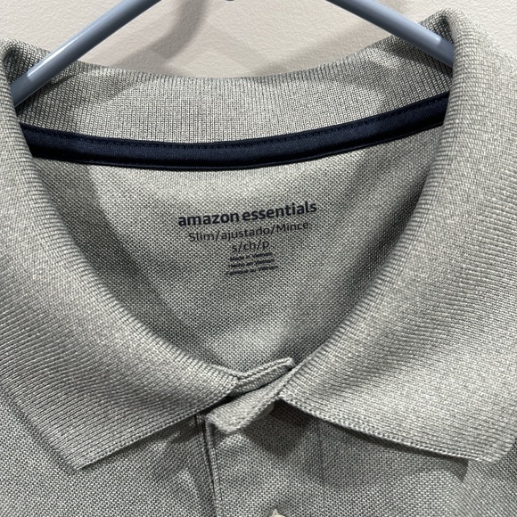 Men’s Small Amazon Essentials Polo - Picture 2 of 3